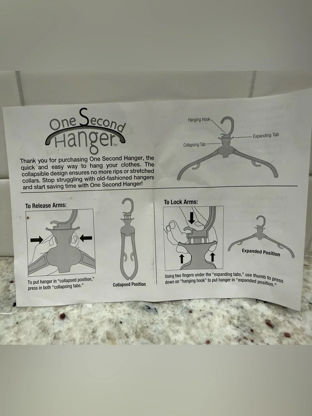One Second Hanger - As Seen On TV - Expandable In A Second- 12 Hangers (B&W) NIB